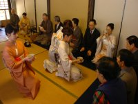 ���B����